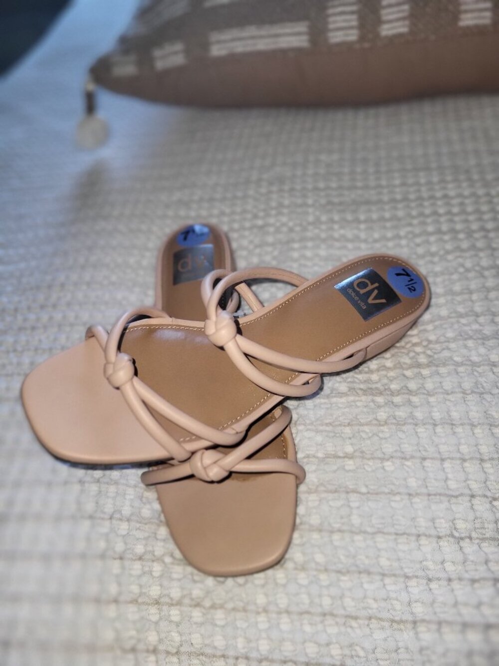 DV Dolce Vita Wisteria Blush Pink Strappy Knotted Block Heel Slide Sandals 7 1/2